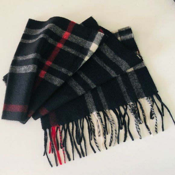 CHARTER CLUB 100% Cashmere Scarf with 3" Fringe NWOT - Picture 1 of 3
